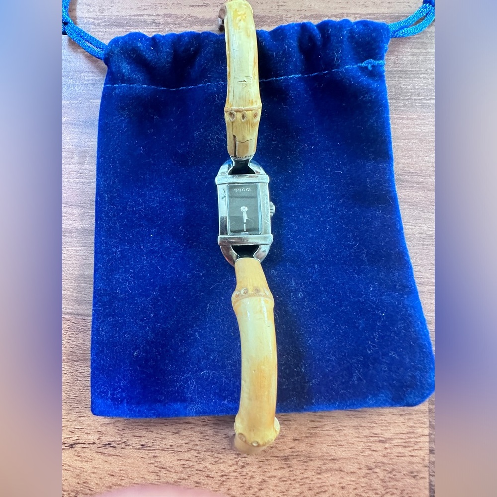 Pre owned Vintage Gucci bamboo bracelet watch